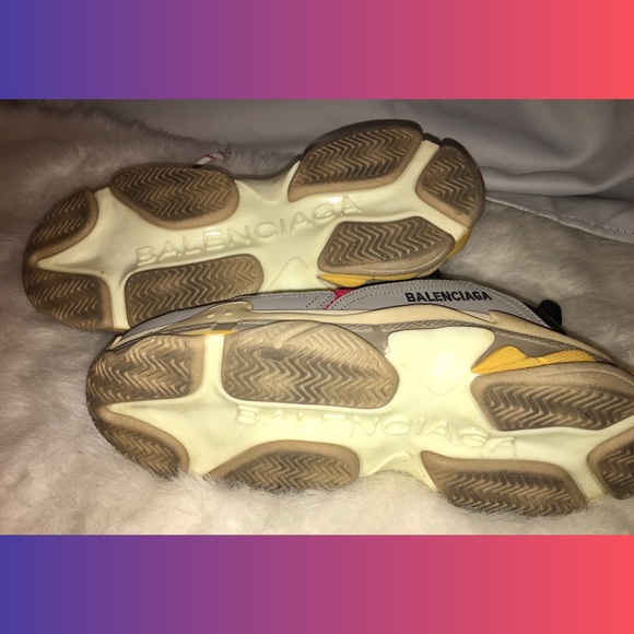 Balenciaga Triple S in gray red and blue - Picture 2 of 6